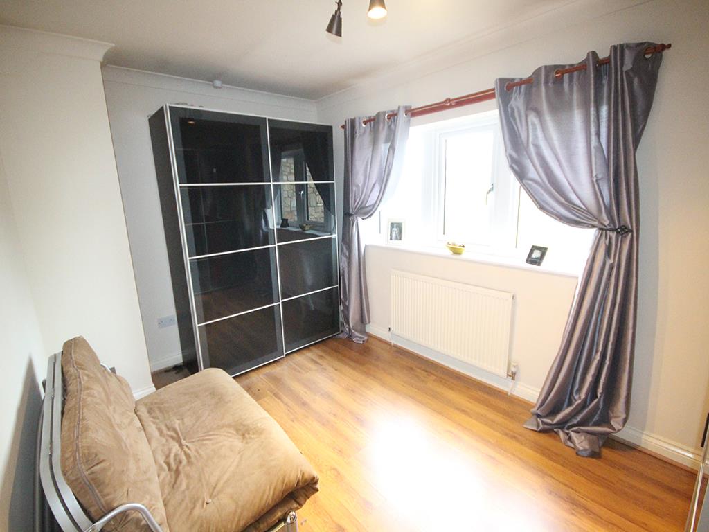 4 bedroom house For Sale in Fence, Burnley - IMG_1066.jpg